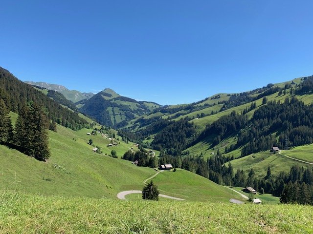 Jaun – Abländschen – Rougemont – Gros Mont – Jaun (46.84 km – 1505 D+)